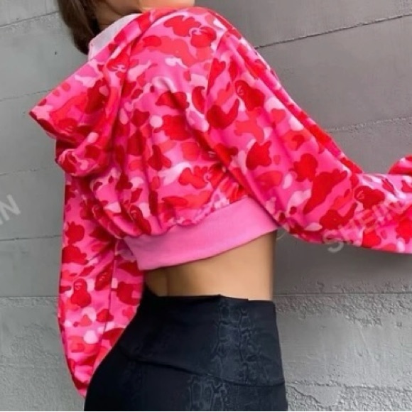Pink Camo Cropped Zip-up Hoodie - Picture 2 of 2